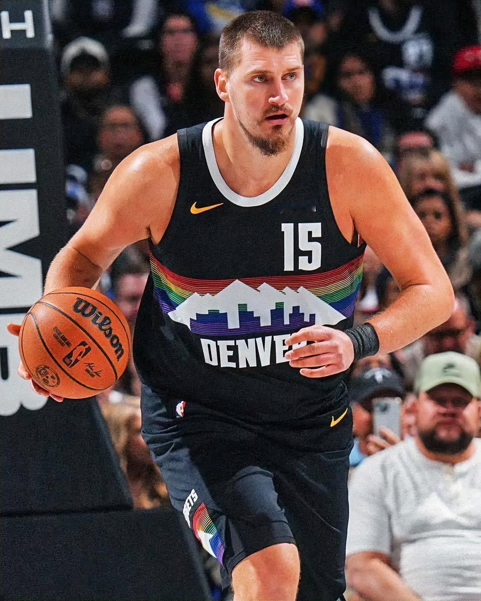 17场常规赛打完！！！尼古拉·约基奇目前在联盟的各项数据表现！！！场均上场：