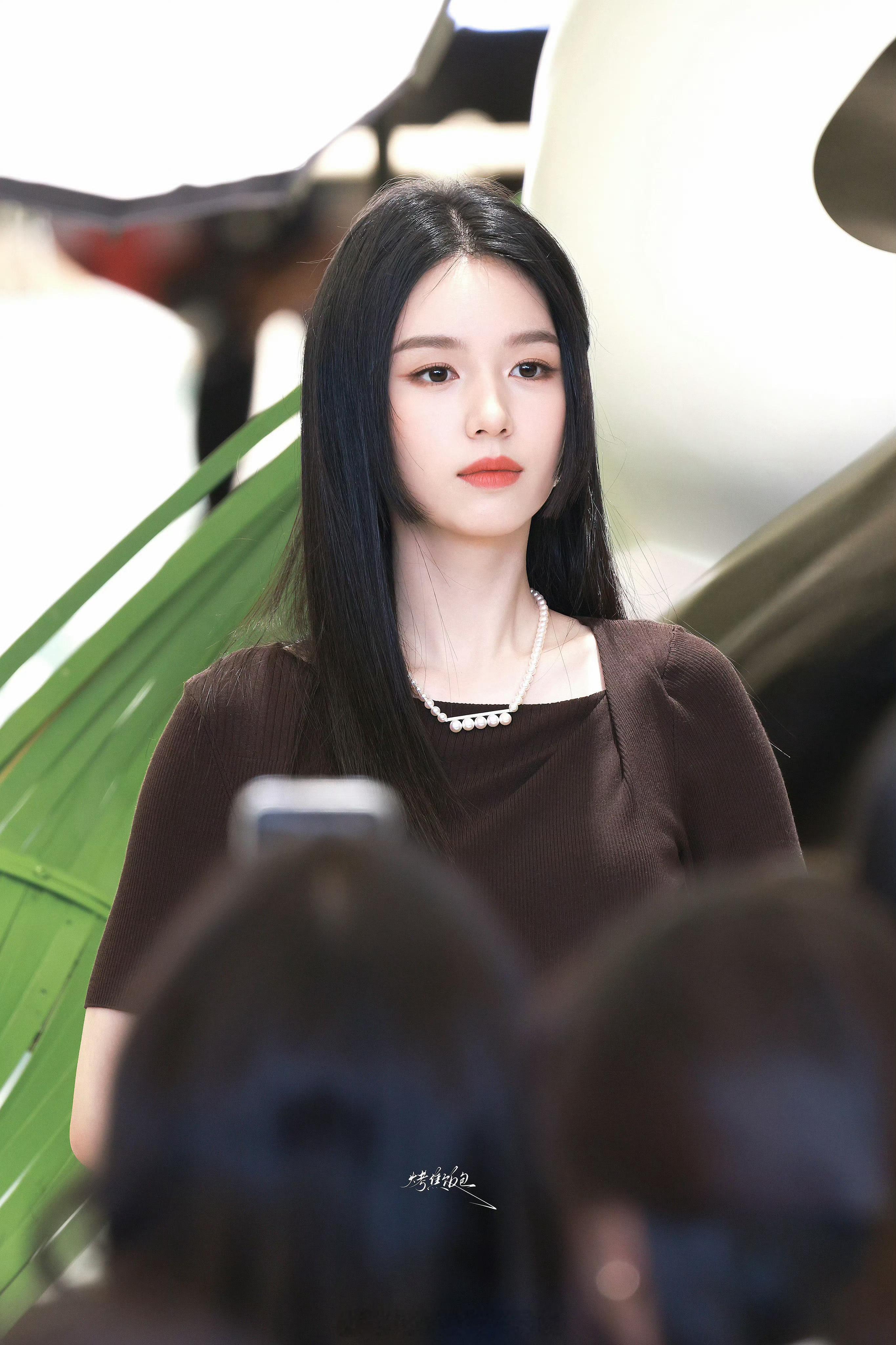 周也今天线下活动路透，公主切的神来了周也公主切