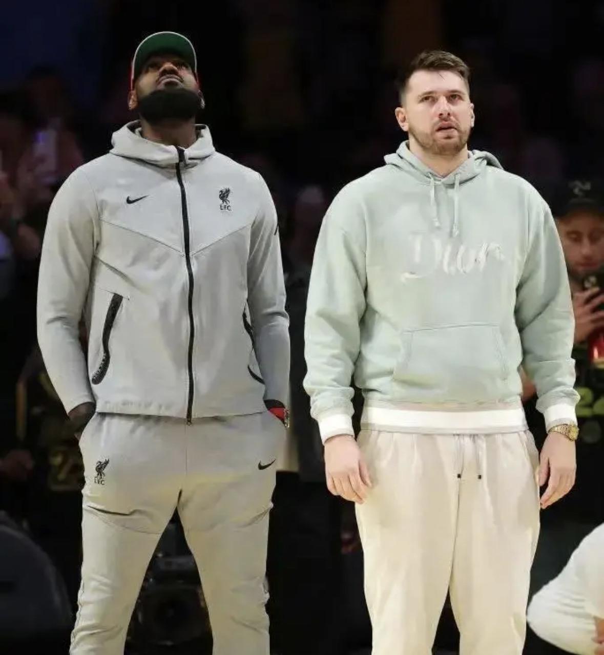 理性分析詹姆斯和东契奇持球大核心有什么不同！！第一，节奏不同詹姆斯持球是有速