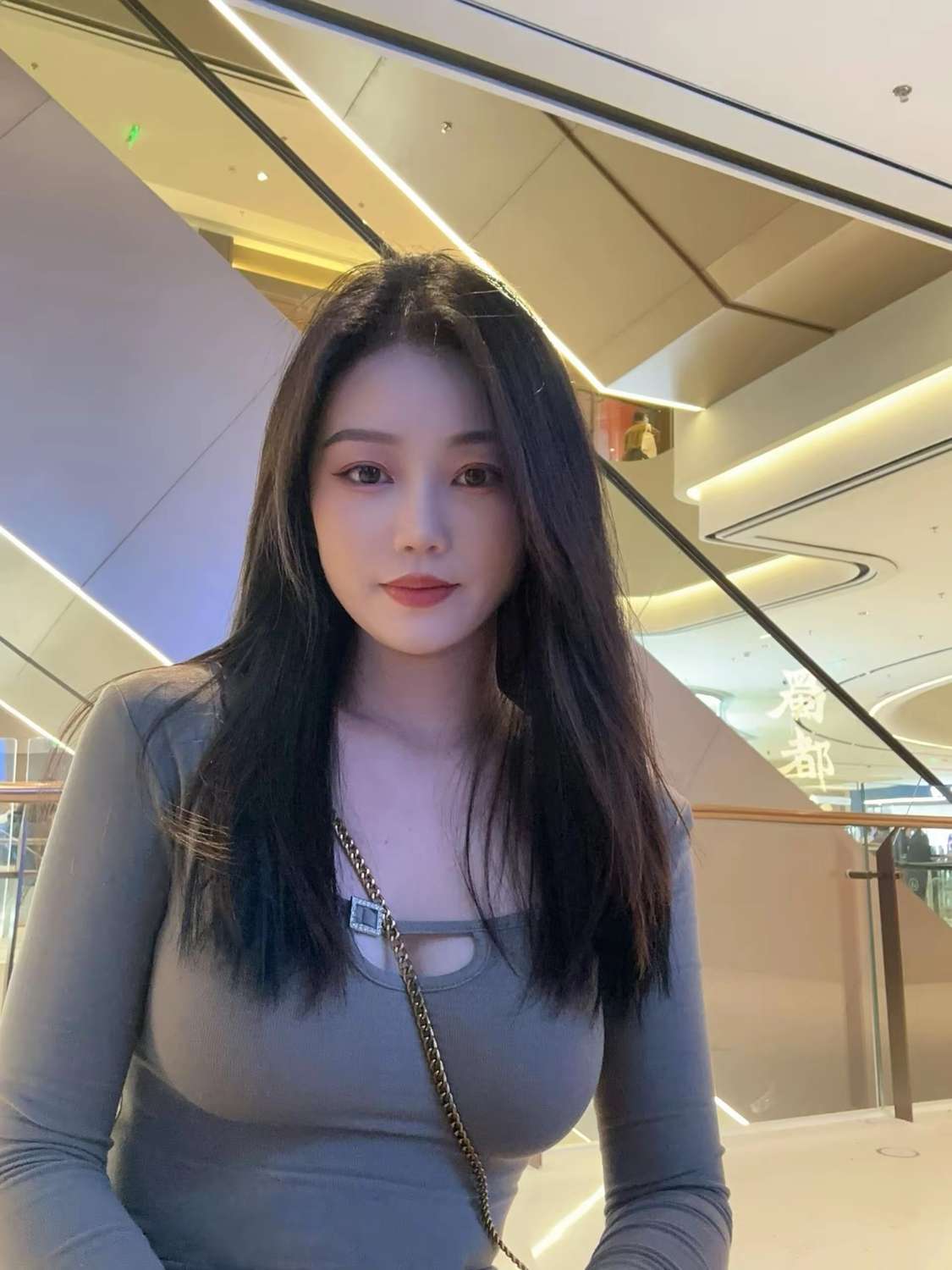 你觉得是身材重要还是颜值重要？