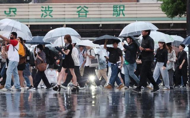 日本梅毒失控！很多人把这归因于性观念开放和风俗业，我起初也这么想。提到日本梅