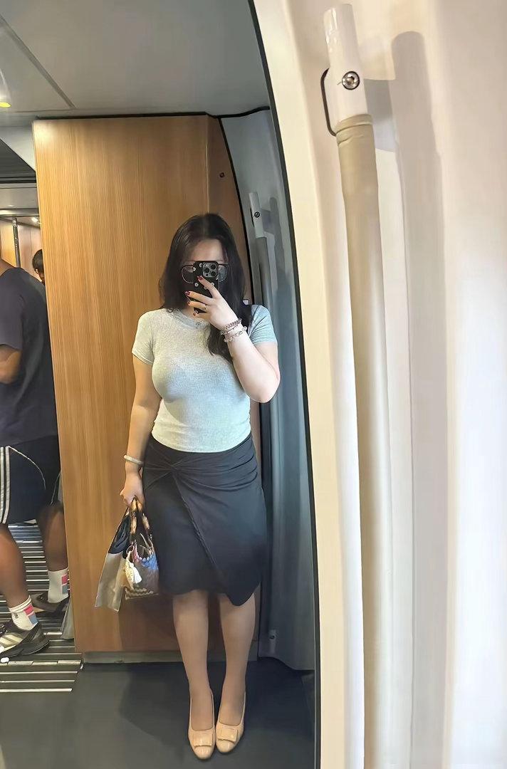 终于坐上高铁了，不过是站票！