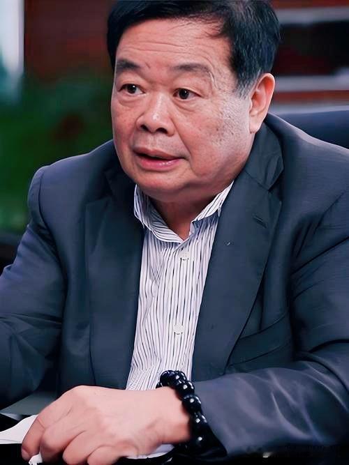 从100变成50，福耀科技大学的口风又变了。招生人数一降再降，能拉高分数线吗？