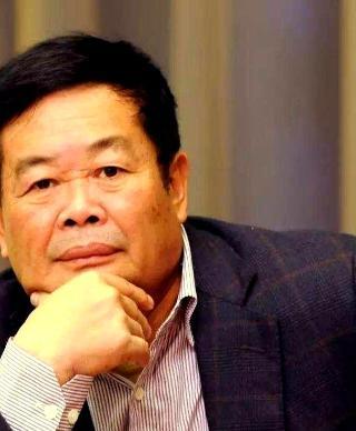 当年，曹德旺的女儿曹艳萍带男友叶舒回家见父母时，曹德旺一看这小伙子，就坚决不同意