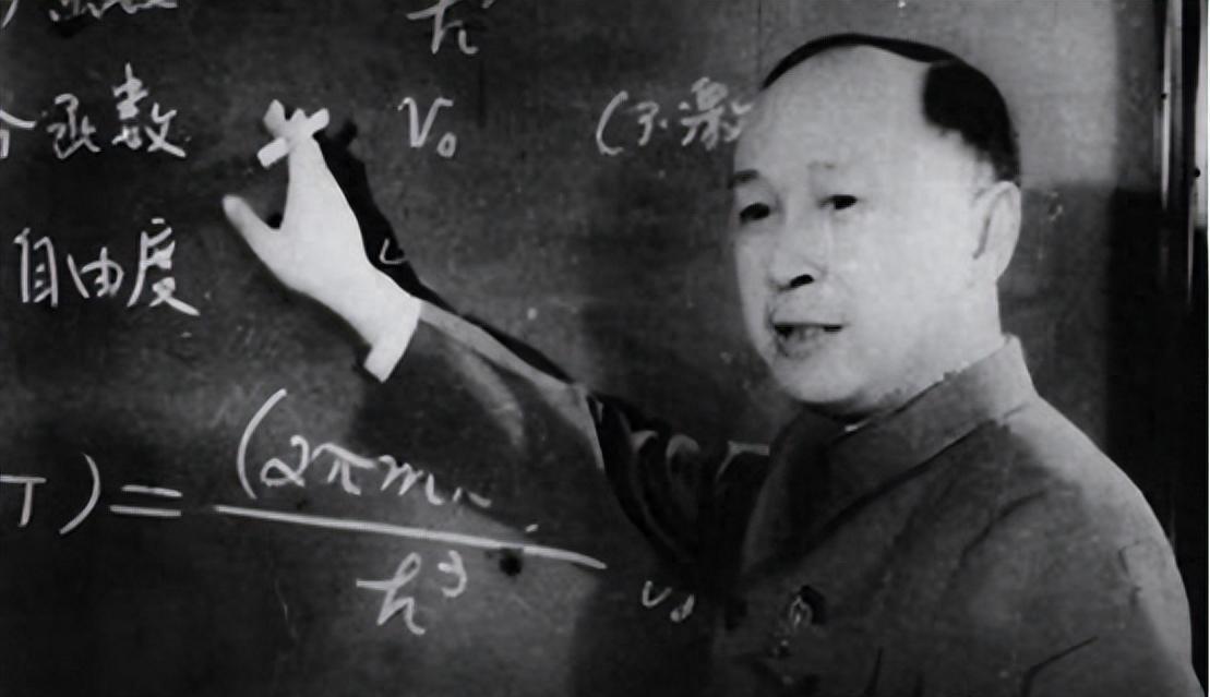 1955年钱学森回国时指定见两位重要人物，部长称难以安排，陈赓得知后为何立即赶来