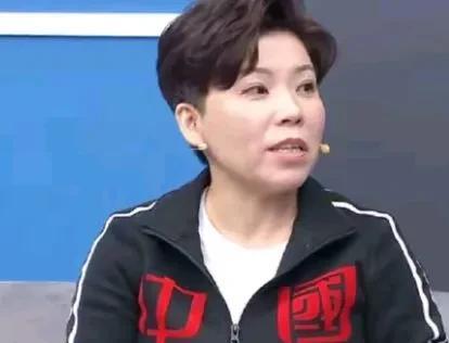 这次国乒教练竞聘的评委阵容真够炸的七个人全是重量级人物:有王励勤、马龙、邓