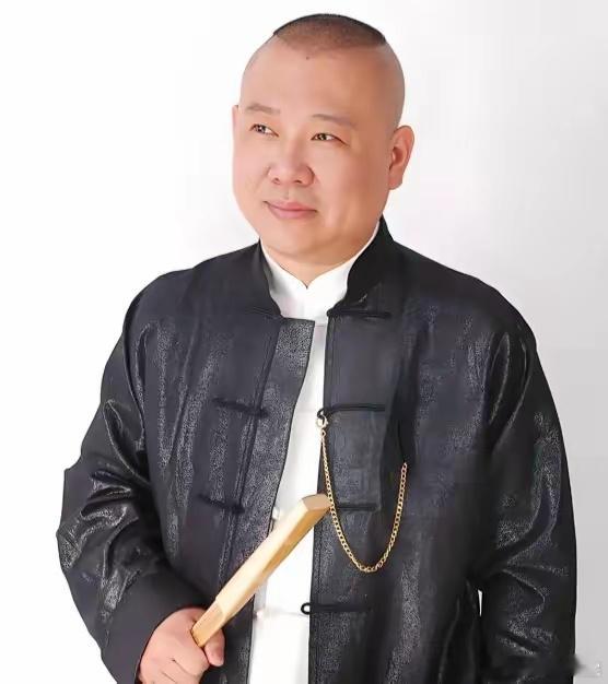 为什么郭德纲还没有退居幕后？原因其实很好理解。真不是郭德纲舍不得这个位置，而是德