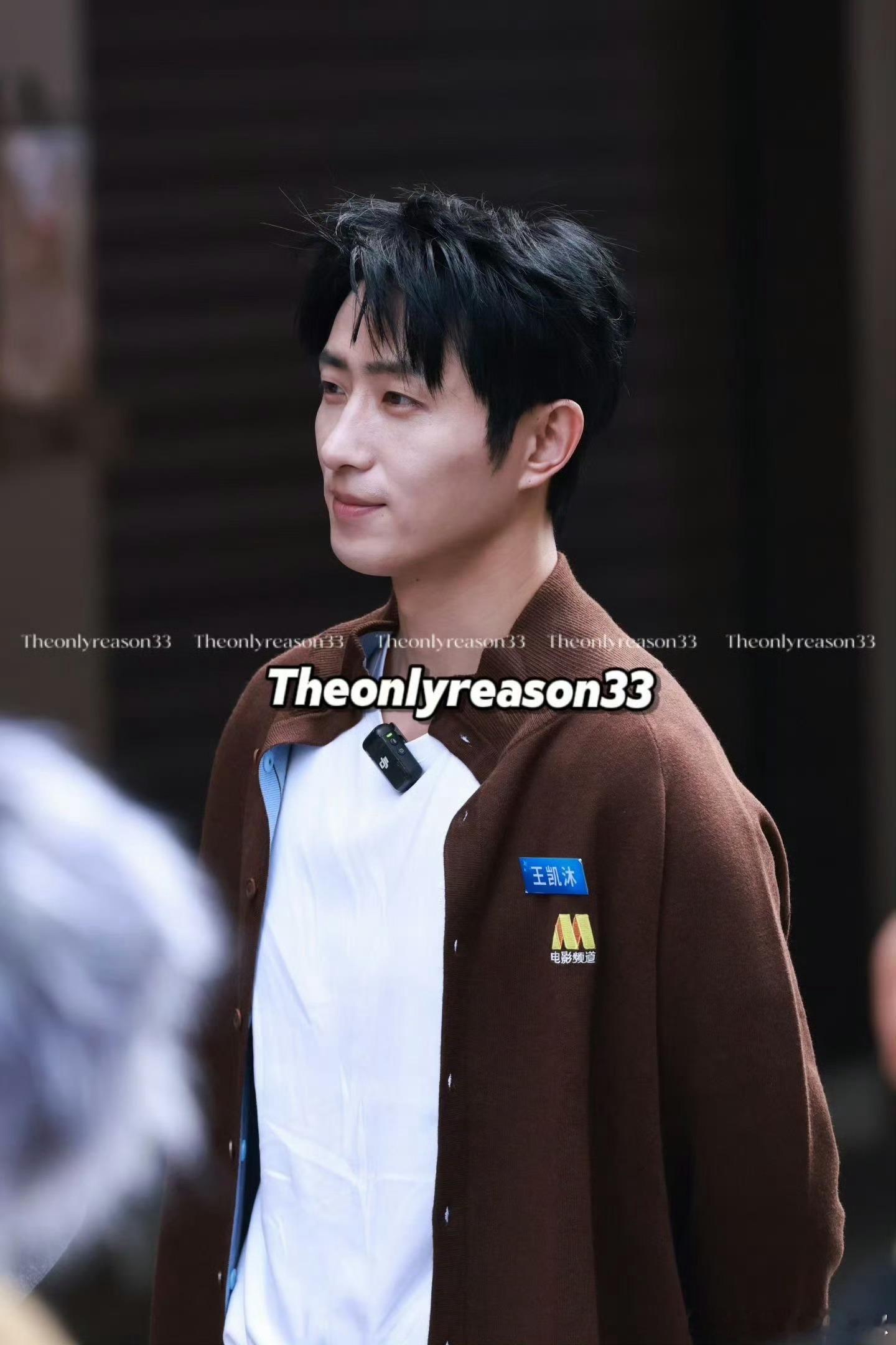 没了滤镜，好像和短剧里也没差