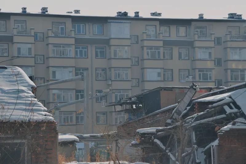 春节不想去热门地人挤人，反向旅游是个好选择。大数据地图显示，北上广深等传统热门城