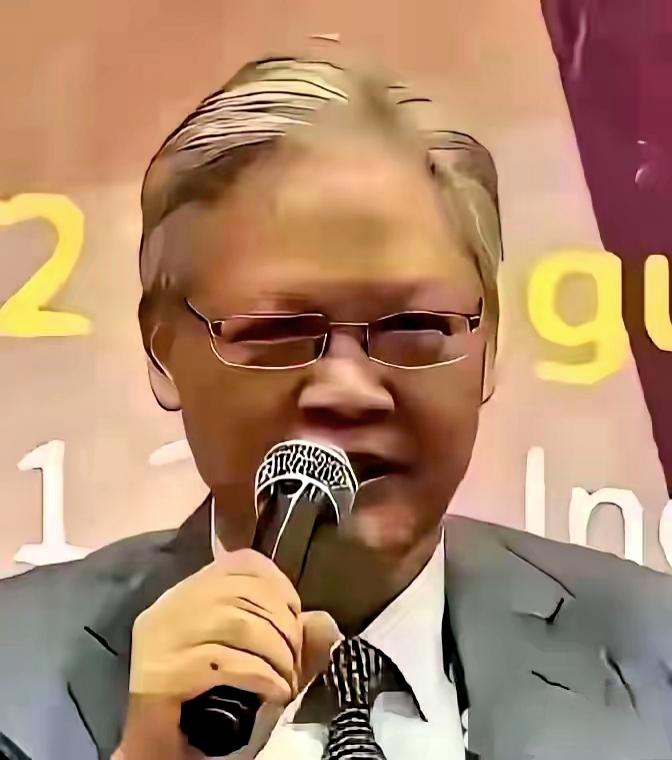 对印签证迟早要再收紧一层​不是因为民间情绪，也不是因为网上吵得凶，而是白云机场