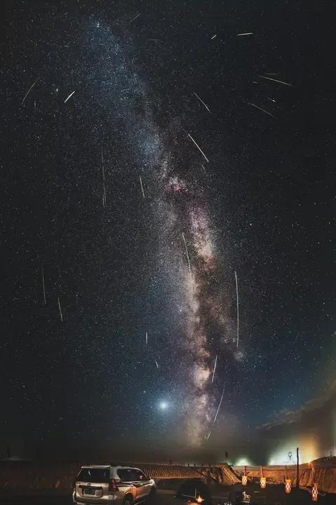 明天8月7日，12星座各有运势。白羊座参与活动兴致高，能把无聊场面变得热闹有品，