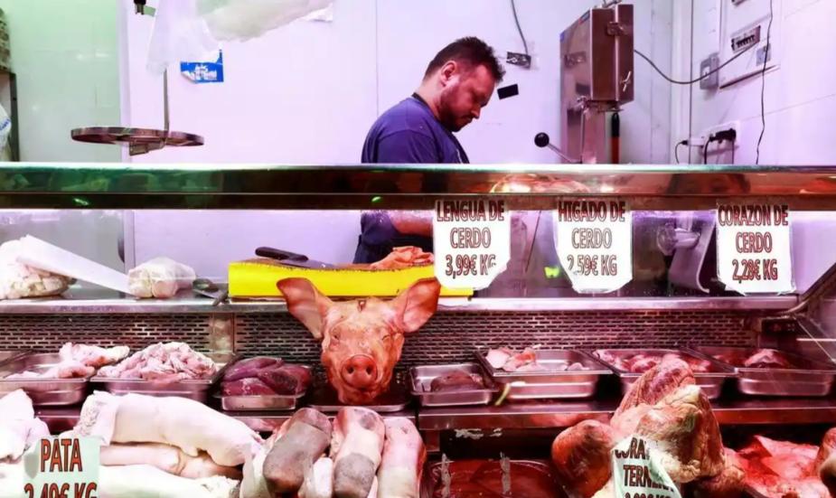 荷兰人估计都懵了，税率高达19.8%，顶格。丹麦也惊呆了，18.6%的税跑不掉。