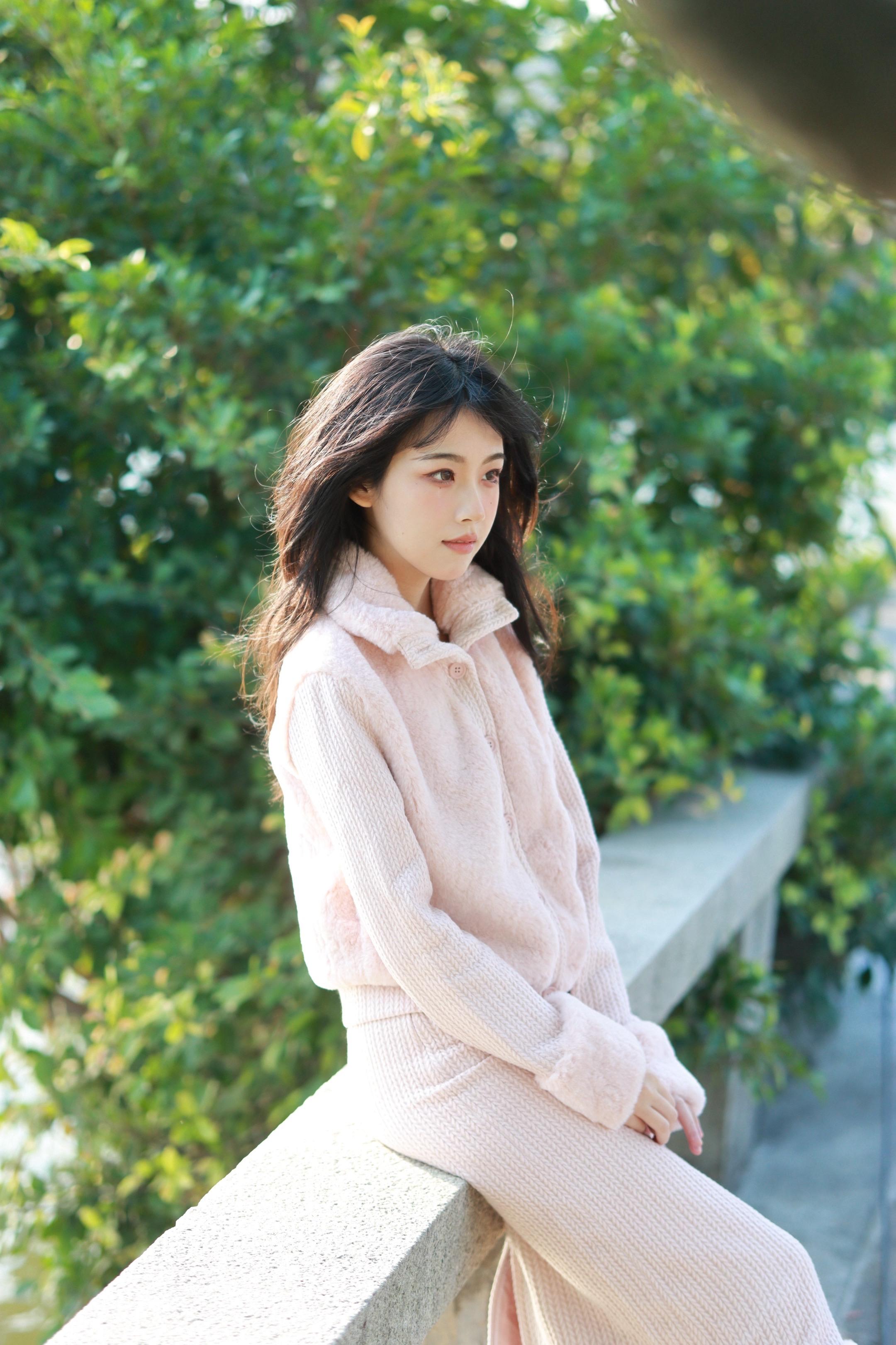 爱着你像心跳难触摸