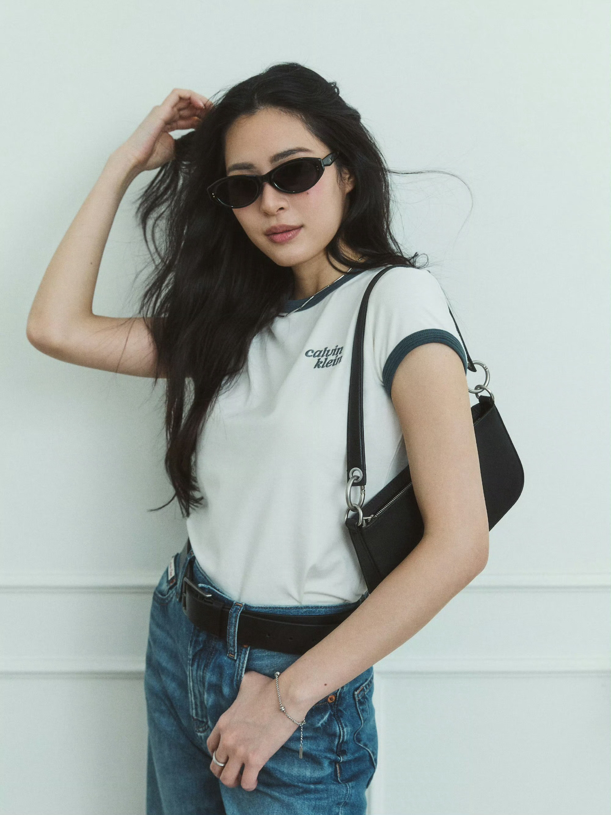 邝玲玲ins更新GettingreadyforCKshow🖤​​​