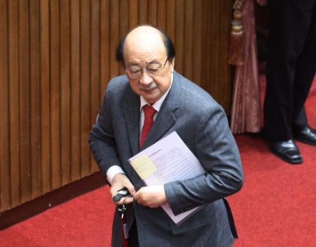 柯建铭的同路人台媒中时报道，民进党“立院”党团总召柯建铭近日在脸书表示，426