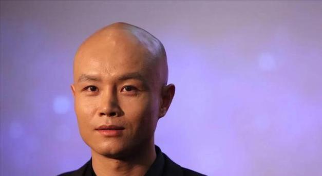 乐嘉，又带来新的大瓜！前不久，乐嘉再次发声，直言道“是你们逼我的，我要把8年前的