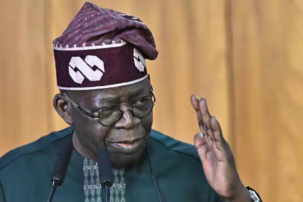 非洲美元债务，陷入“借新还旧”的恶性循环非洲债务总额已达1.8万亿美元，几