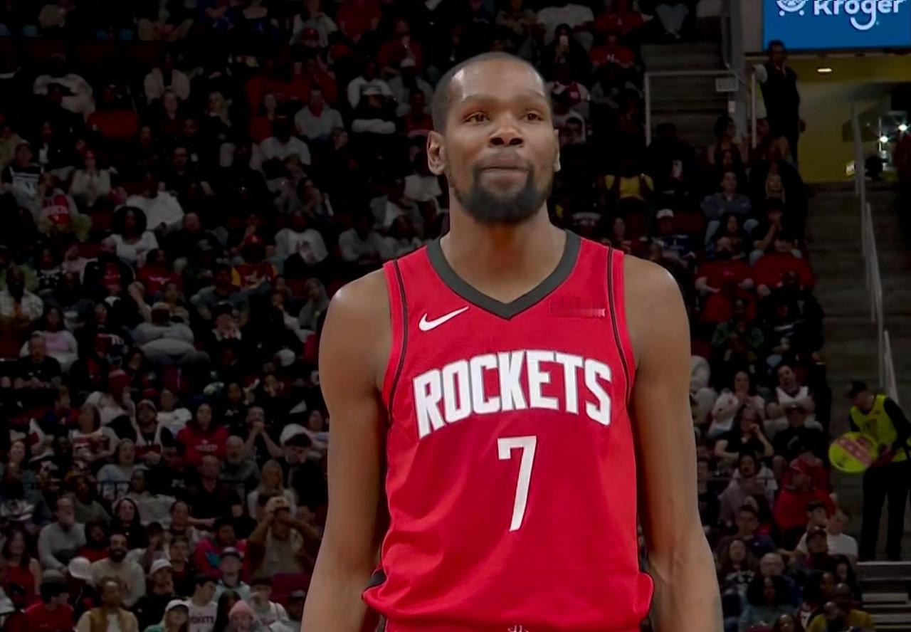 啃老杜兰特：并非火箭明智之举！劳苦功高！背靠背的杜兰特的镰刀又轮冒烟了，在主