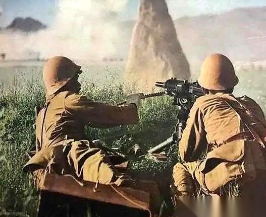 1941年基辅，德国人一口气生吞了60万苏军。这画面够吓人吧？但你细品：日本