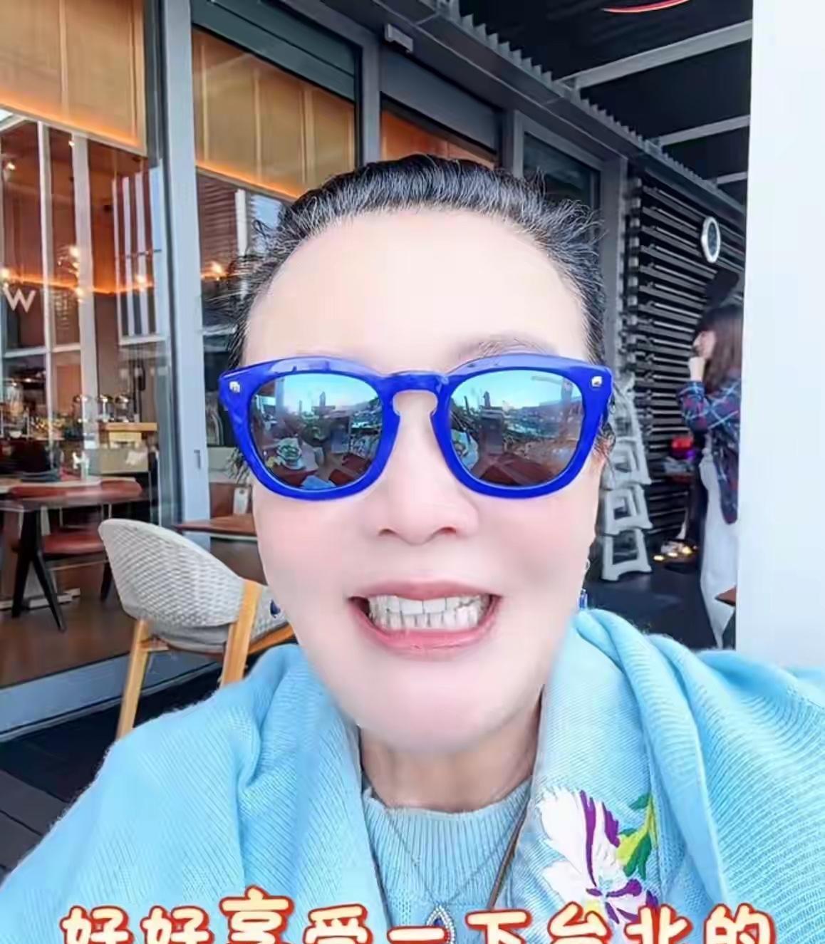 你以为冷处理就能赢？大错特错！这是在亲手阉割孩子对爱的感知。孩子推开门喊爸