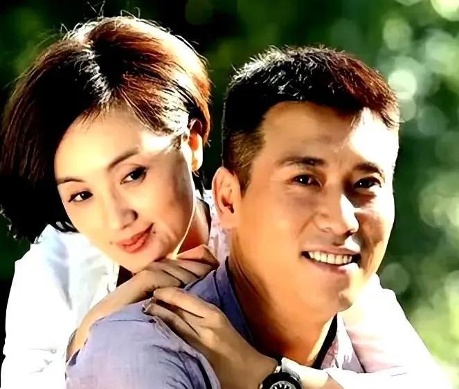 朱媛媛走了，最难受的不是辛柏青，也不是他们的女儿，她的挚友李乃文朱媛媛走了李