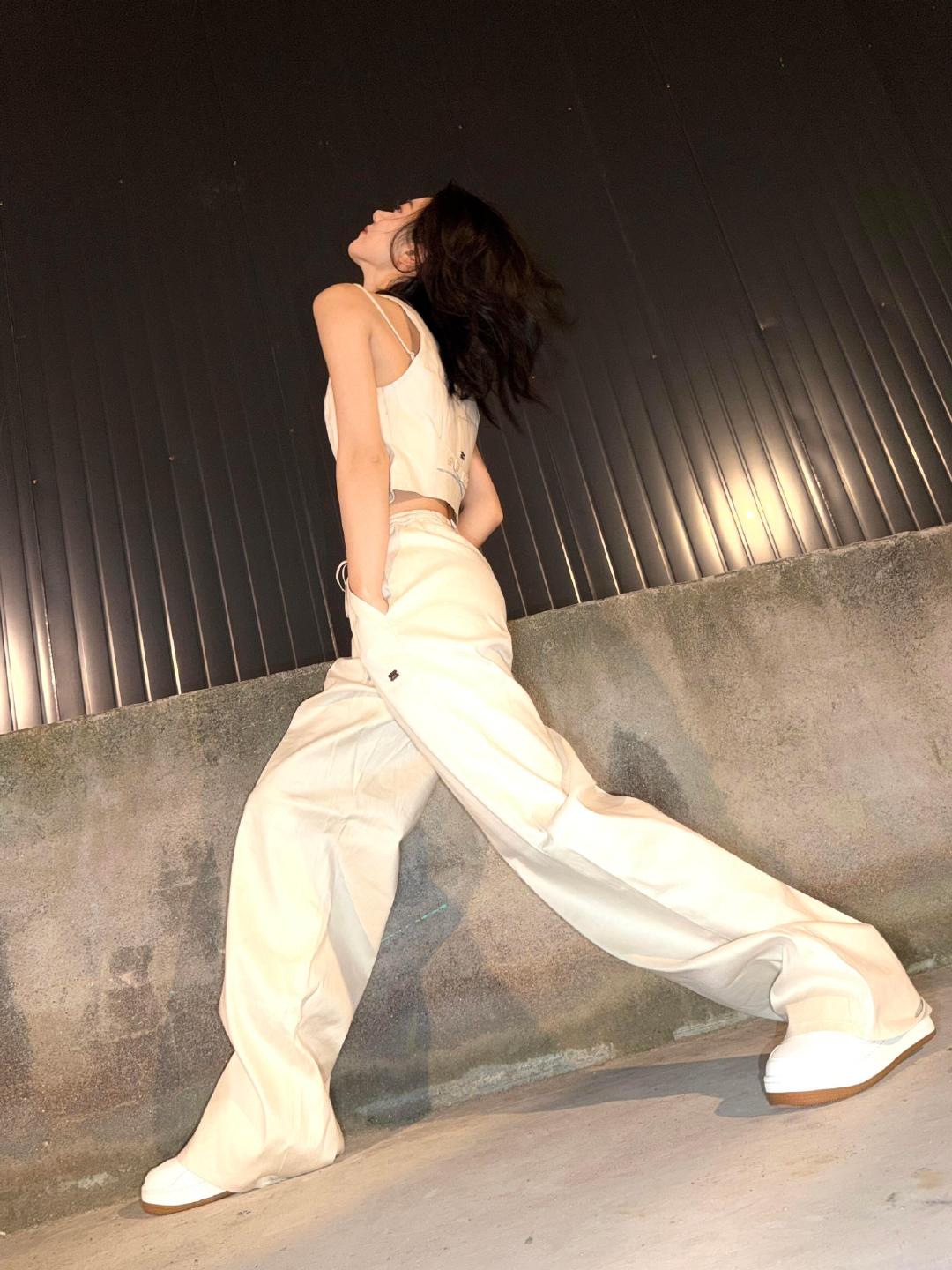 赵今麦今日更新此女已找到最适合风格之一​