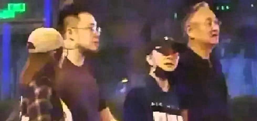 儿子用最体面的方式，完成了对父亲最理智的回应，不争不怨，守住本心与边界，这才是成