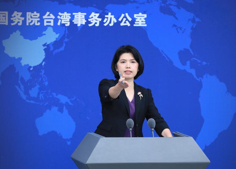 给台湾记者开门发证、邀进发布会，人家却张口闭口“总统”，纠正完还接着叫！我们敞开