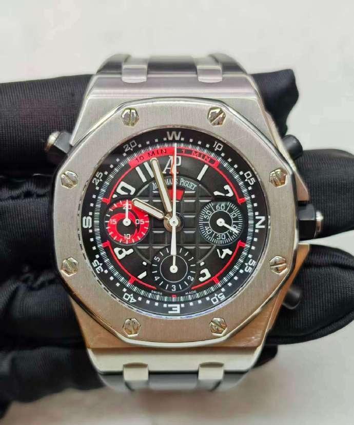 爱彼皇家橡树离岸计时腕表，型号26040ST.OO.D002CA.01自动机械