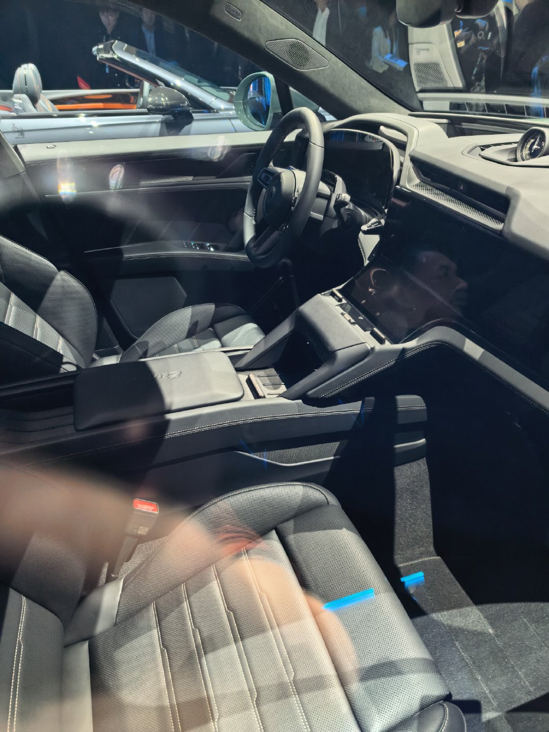 电动卡宴，帅的