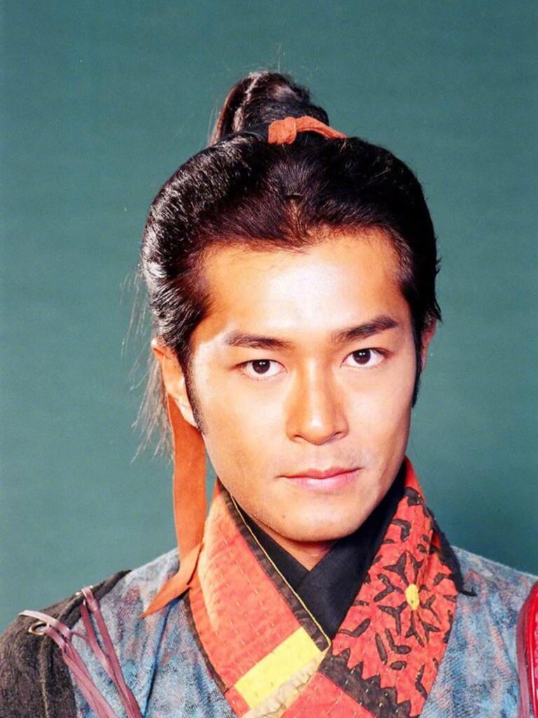 一组鲜少人见过的《寻秦记》剧照。电影版定档在即，抢先重温剧版回忆！