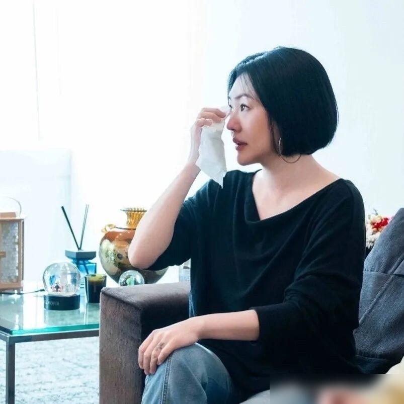 网传小S在婆家彻底抬不起头。不仅没了经济话语权，丈夫还疑似拿夫妻共同财产给私生子