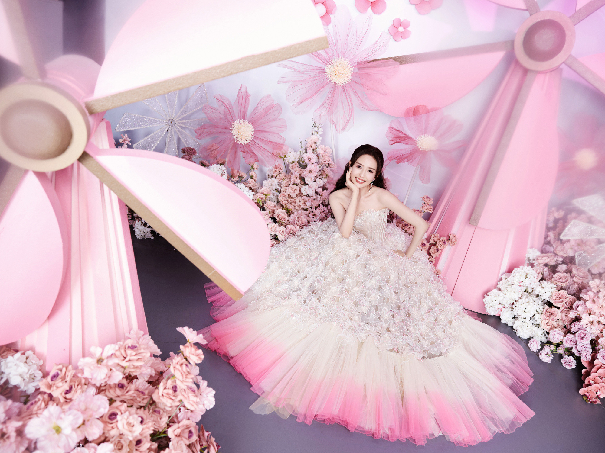 佟丽娅公主裙少女感生日大片​​​
