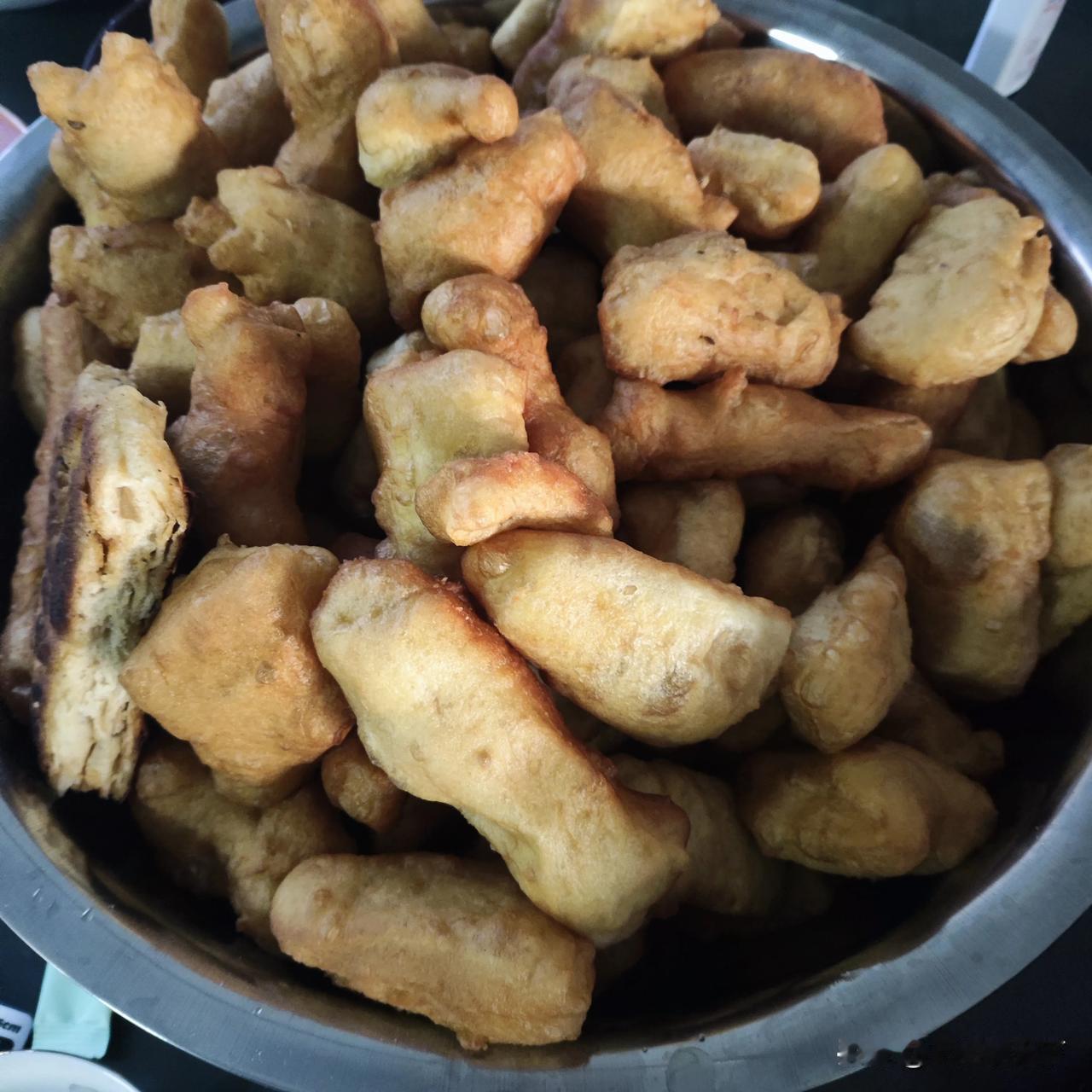 晒图笔记大赛今日忙了一整天，厨房里烟火气飘满，这才是过年最踏实的模样。