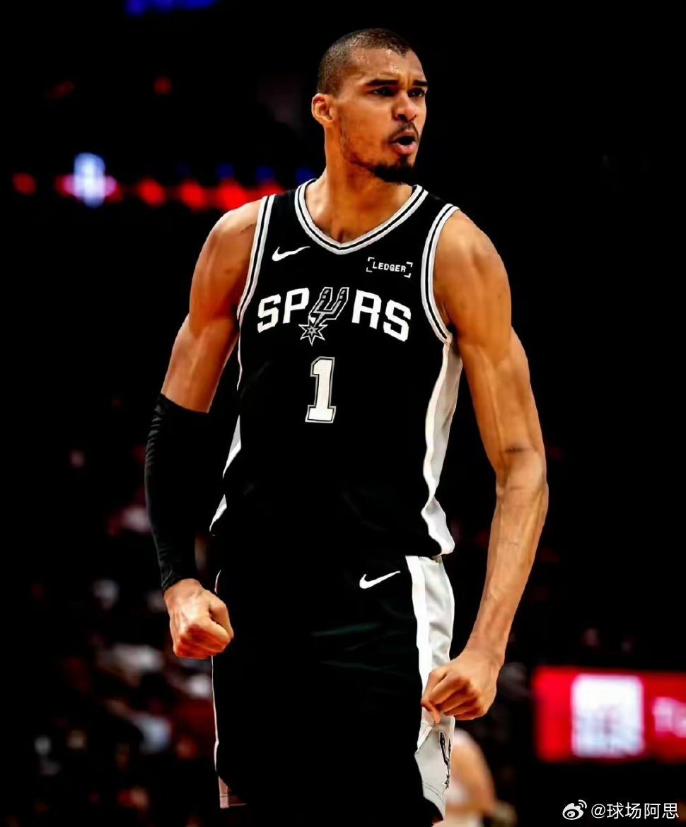 未来NBA联盟是属于这十名年轻人的！（25岁以内）你们更看好谁？1文班亚马（22