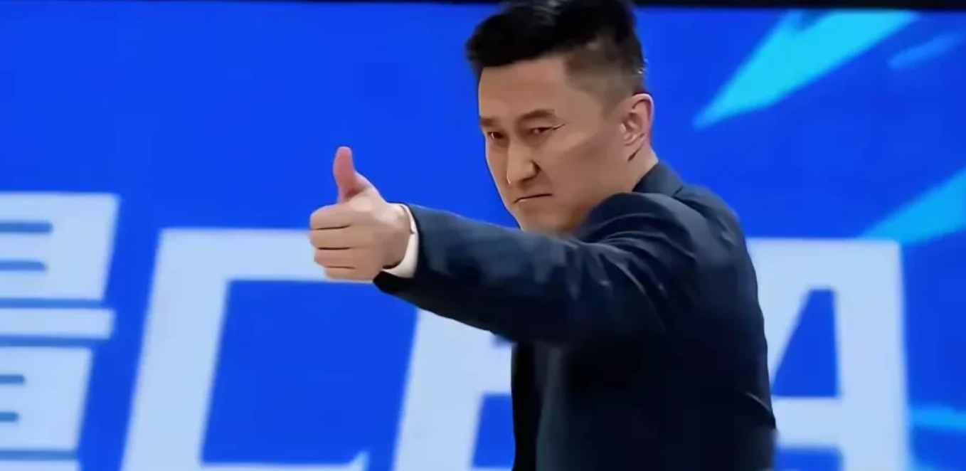 杜锋NO.1，预测:广东新赛季两套5上5下阵容出炉:1.首发阵容控卫--