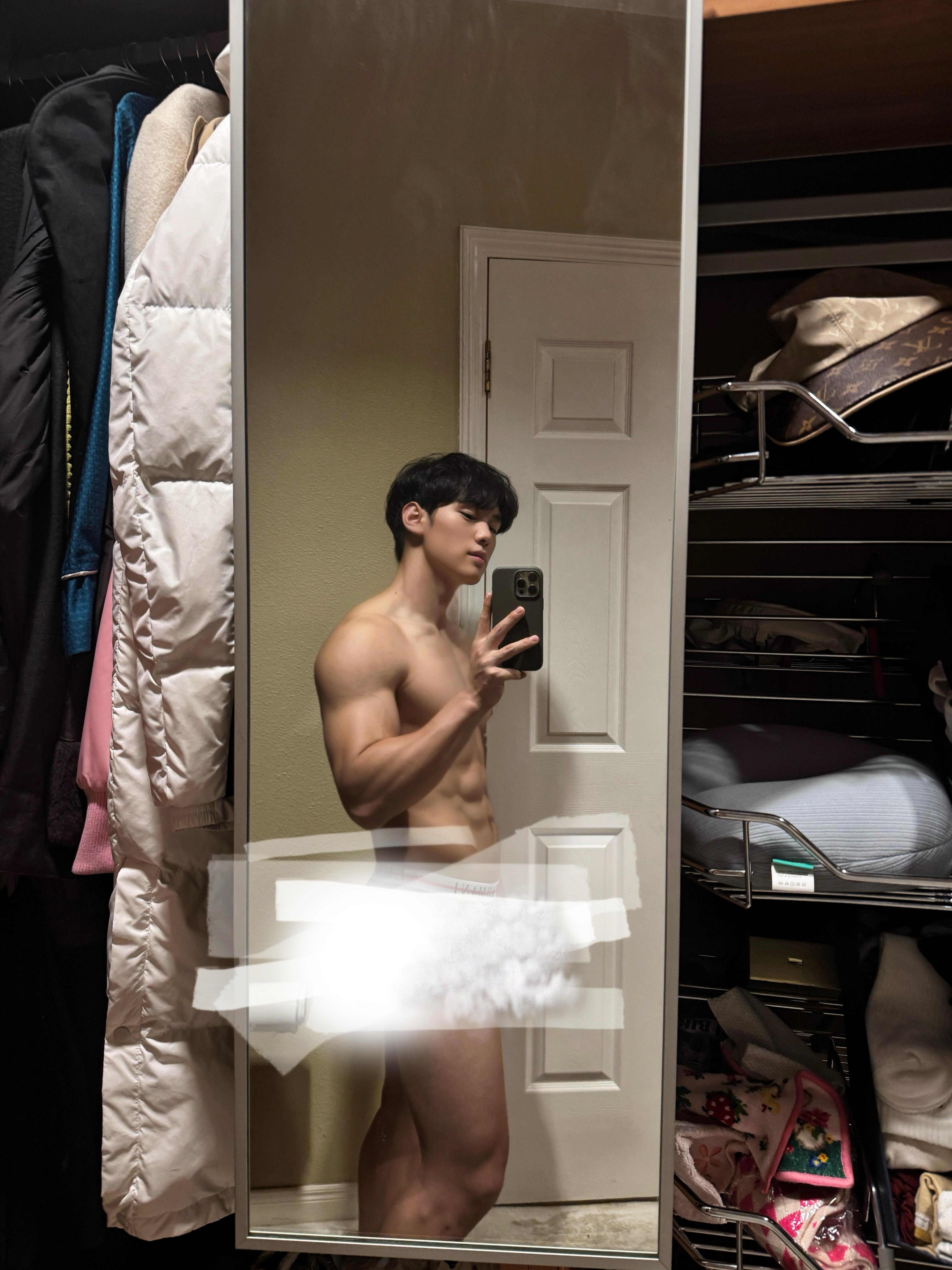 🤳​​​