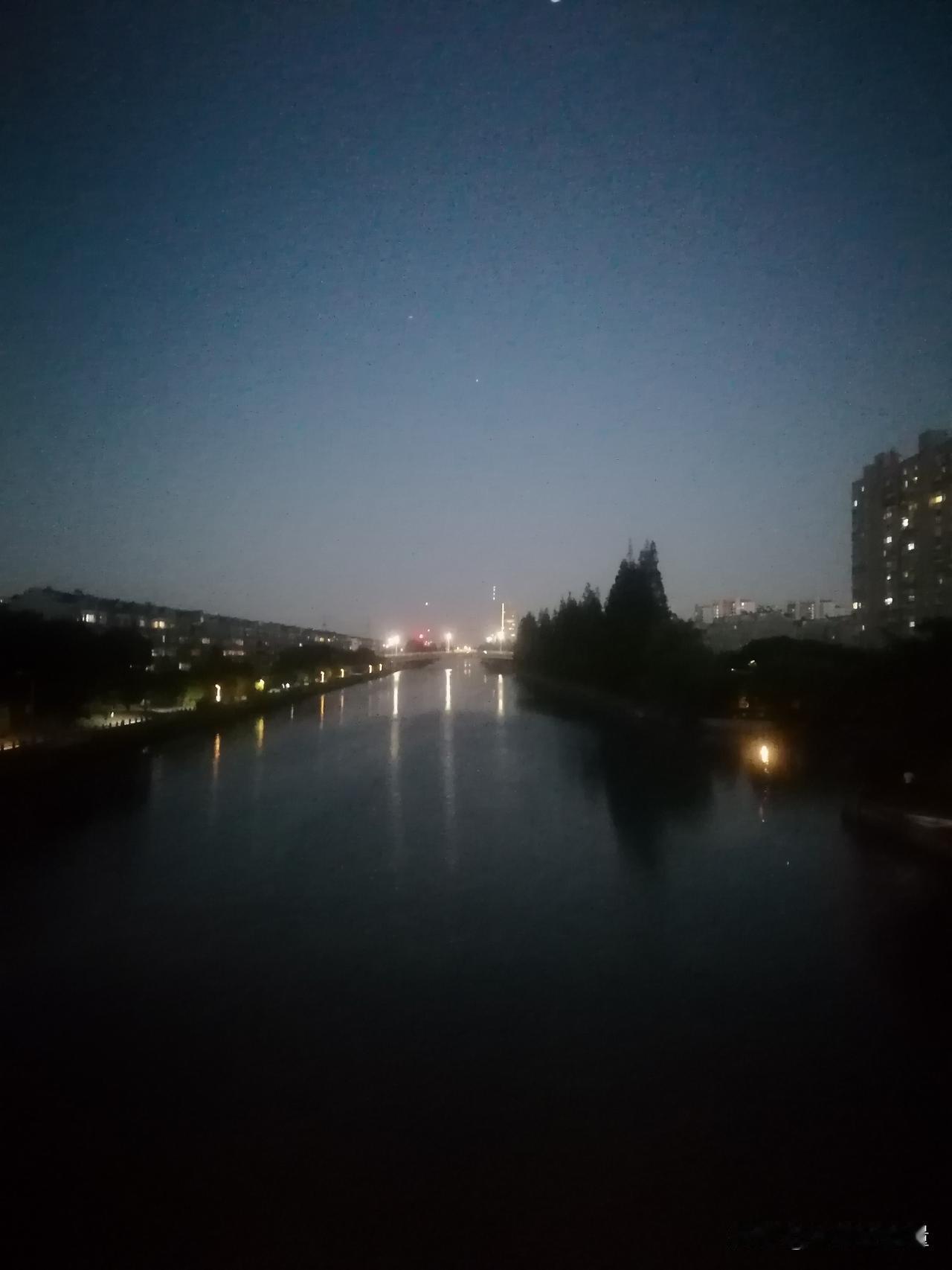 别不信，婚姻最势利。你弱的时候，手心朝上，眼泪往下。你强的时候，来也从