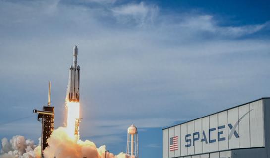 持有SpaceX正股有浮盈，这个策略帮你锁定已有收益。不少人在SpaceXI