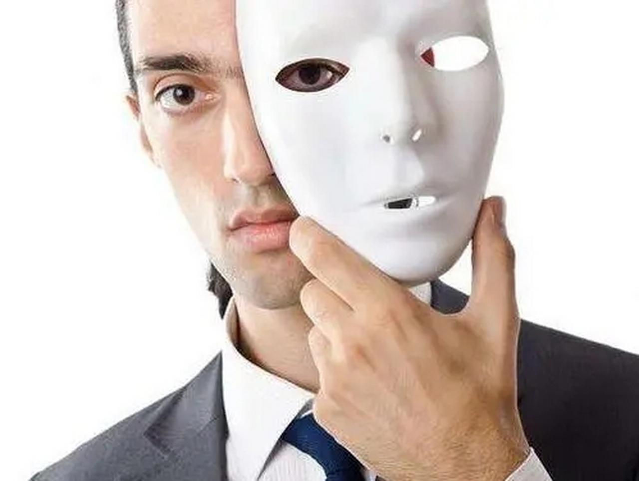 真正城府深的人，不是阴险，而是“看不透”你有没有遇到过这样的人？饭局上大家都