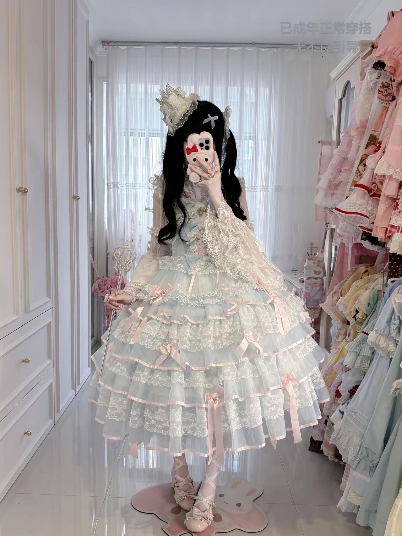 猜你也喜欢蓝色花嫁。👗ps原创樱雪恋曲蓝色jsk这条拍过了若草色，粉色，蓝色在