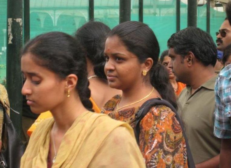 印度人脸皮够厚的！别来蹭福利，签证该严格把关了印度人在深圳确实越来越多