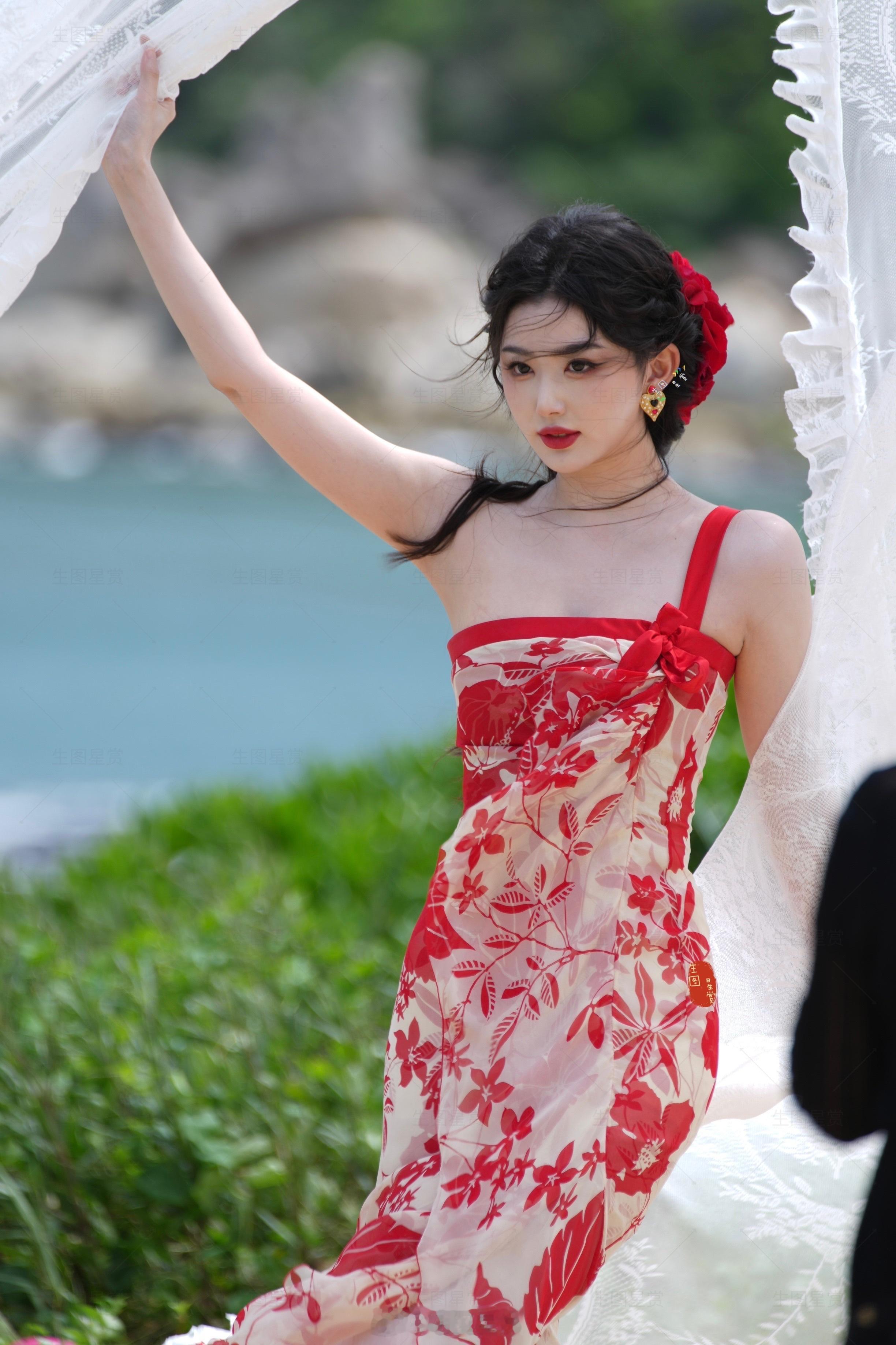 红色美人鱼孔雪儿🧜🏻♀️费加罗超级假日三亚外拍