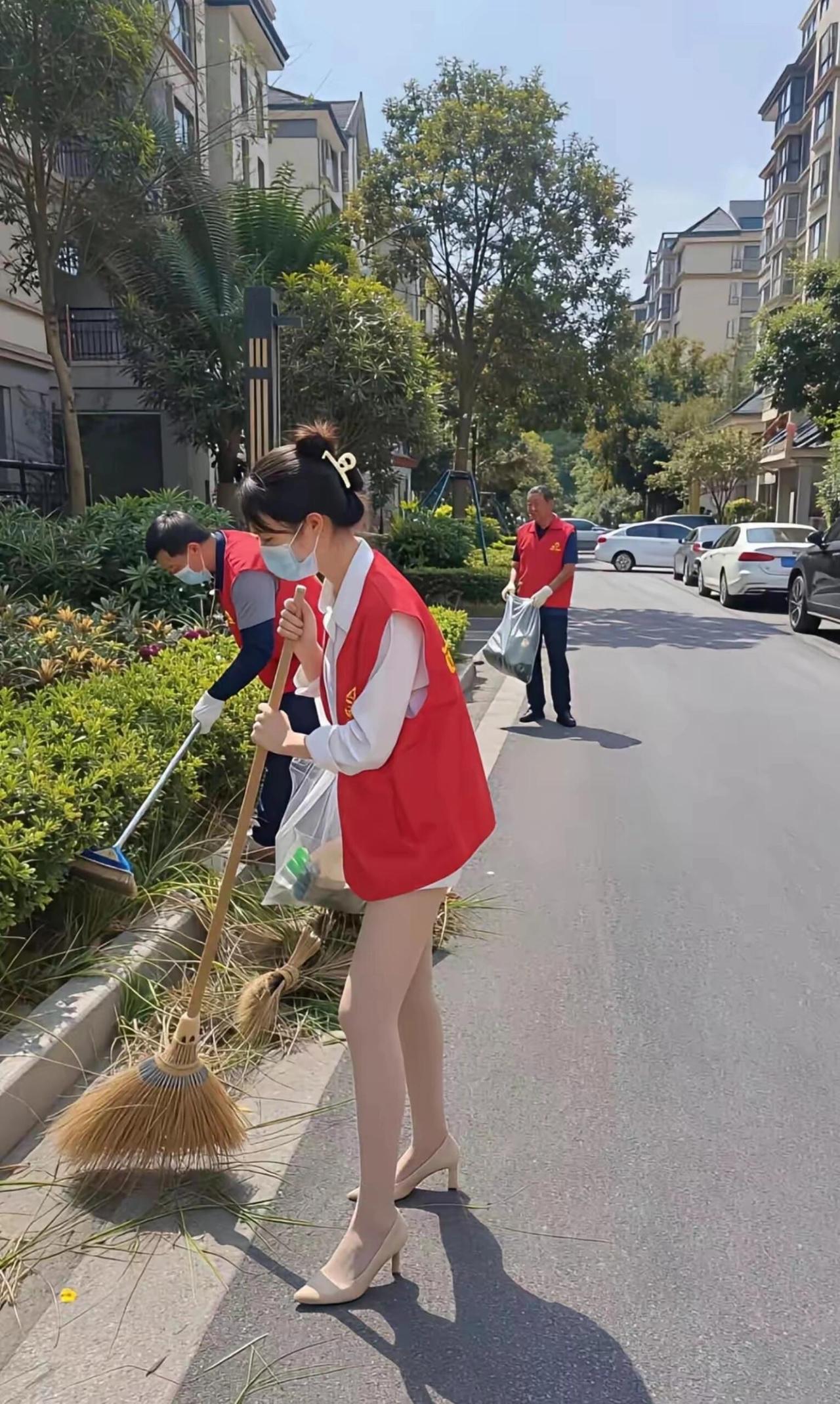 美丽的志愿者，日日暖人心！