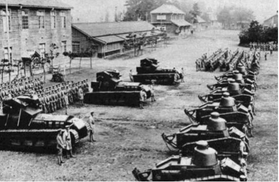 张学良要是当年硬刚日本，能躲过抗战吗？当年东北军有三十万条枪！飞机两百六十架！张