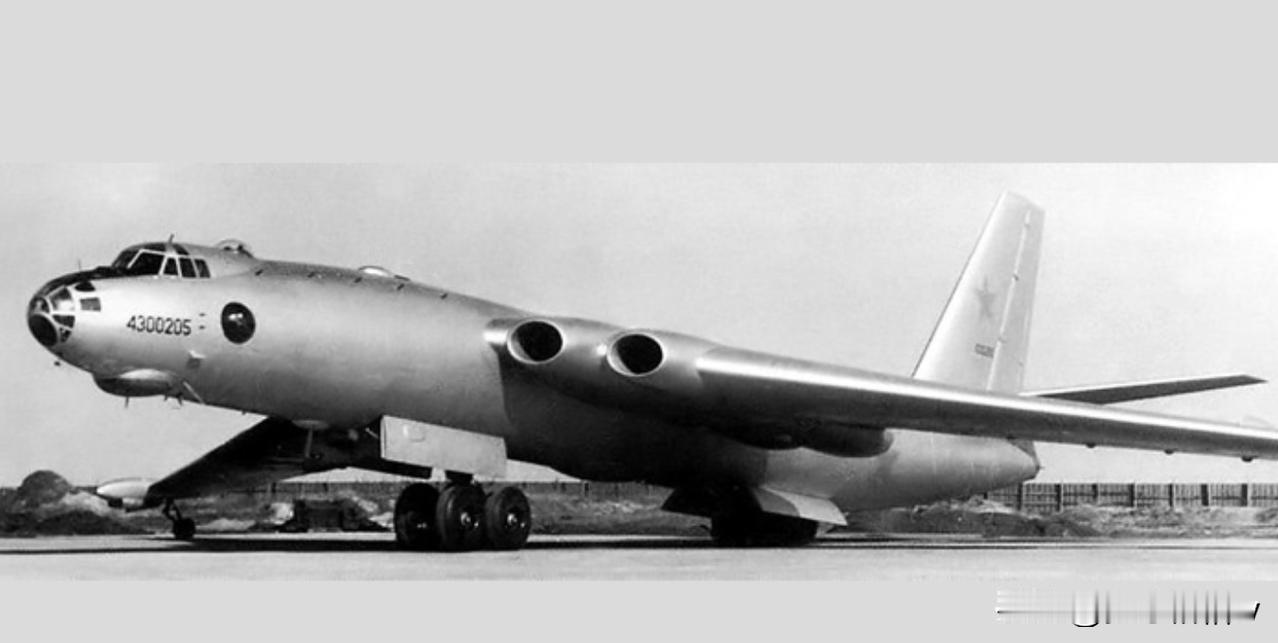 上世纪五十年代，苏联航空工业曾经开发出来了米亚-4喷气式轰炸机，作为一款有限战略