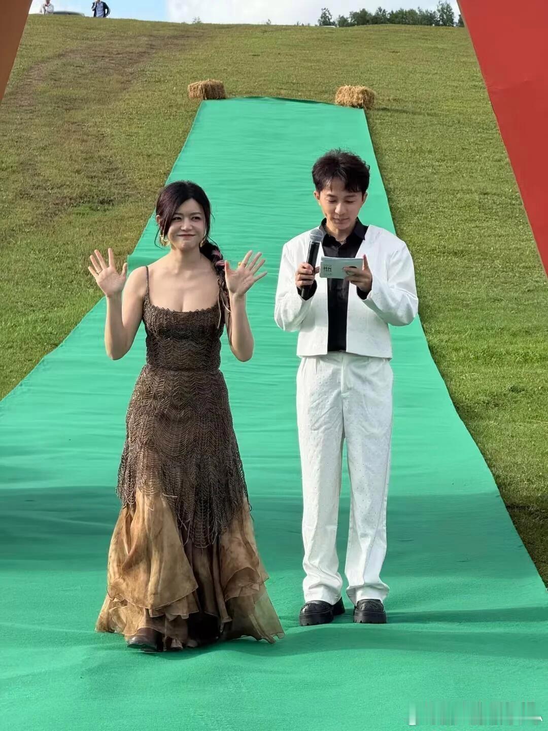 原相机下的陈妍希太美了！冻龄女神呀！