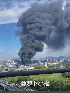 浙江最近水逆，今晨杭州火了一把。当地官方通报，7月19日早晨7时50分左右，钱