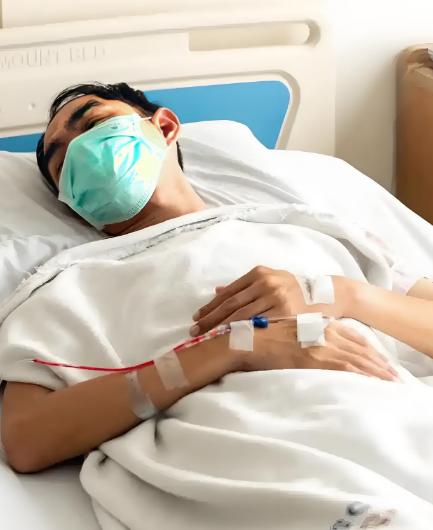 “亲情败给了金钱！”新疆，女子见哥哥病重，毫不犹豫转给哥哥15万元，帮助哥哥看病