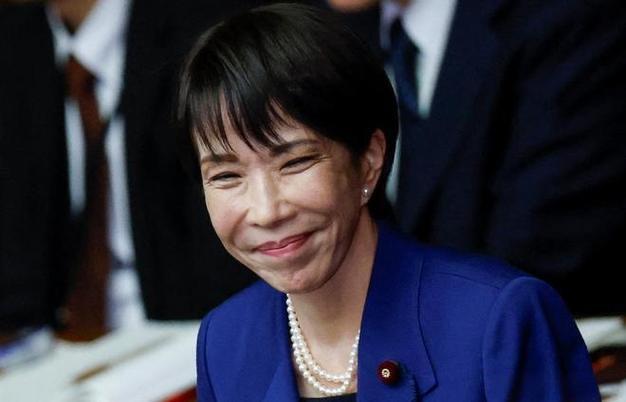 一觉醒来日本迎来了一个天大坏消息，74岁的琉球王室后裔屋良朝宣布参选冲绳县知事，